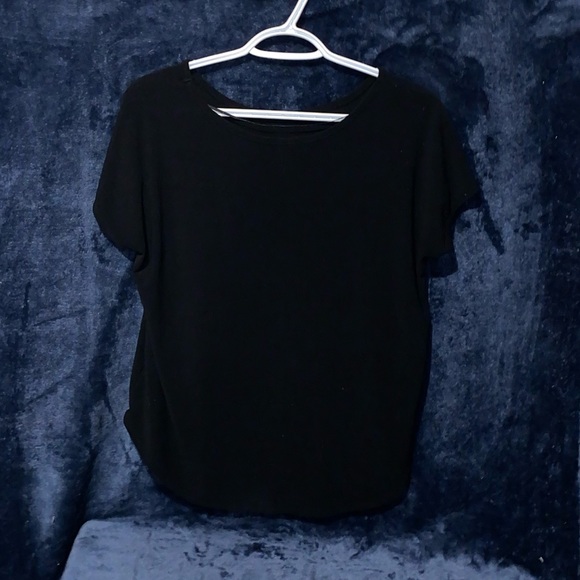 FLOWY TOP - Picture 3 of 3